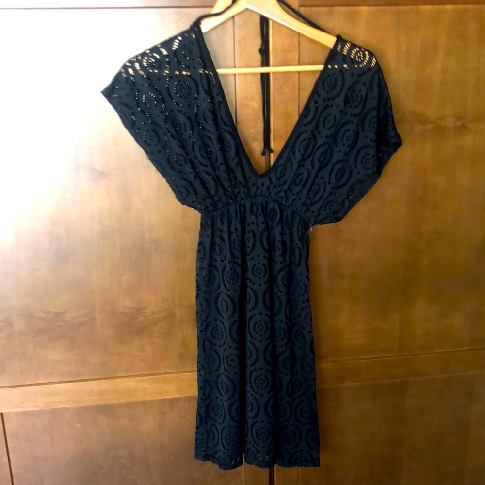 LA CLASS 💜 black lace swim cover up Sz small